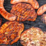 Unterschiedliche Schweinesteaks